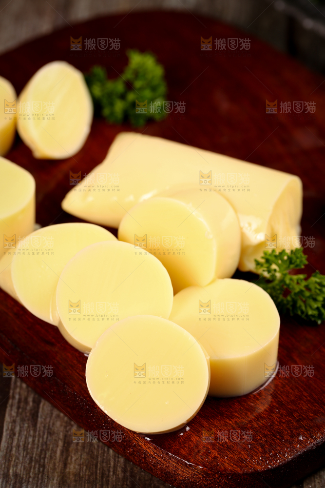 深底上的鸡蛋豆腐