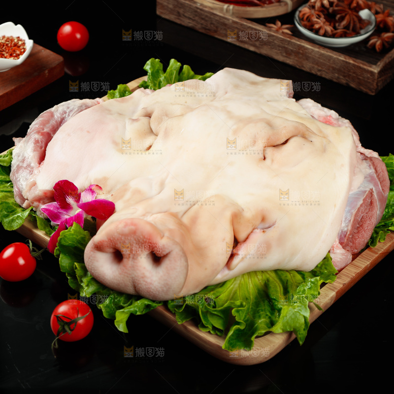 深底上的猪头肉