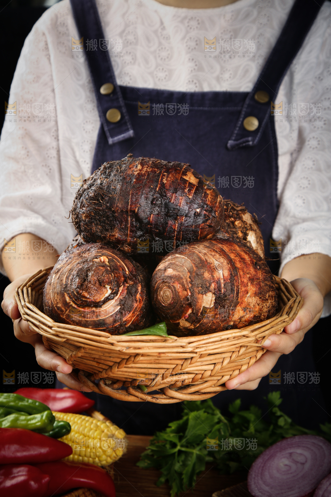 深底上的荔浦芋头