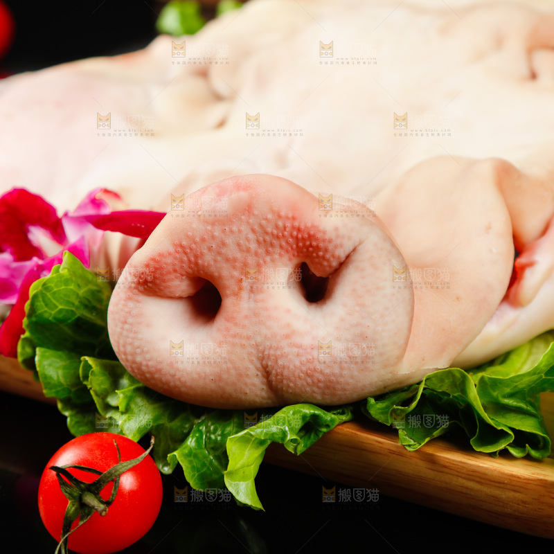 深底上的猪头肉