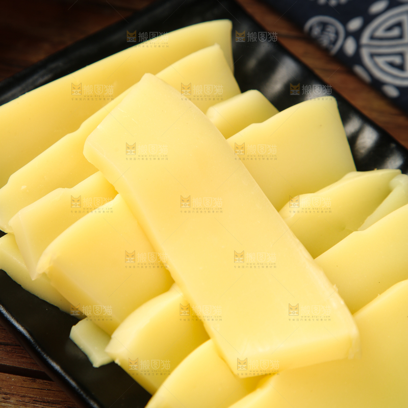深底上的米豆腐