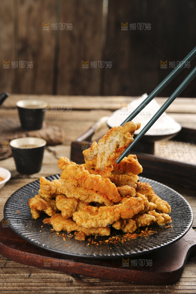 木底上的小酥肉