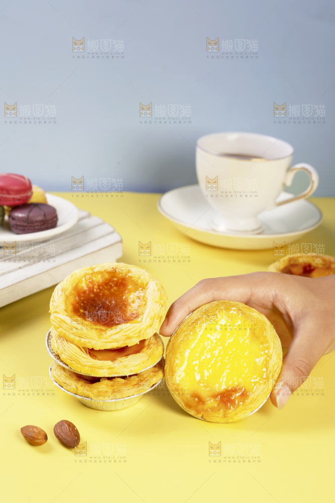 浅底上的葡式蛋挞