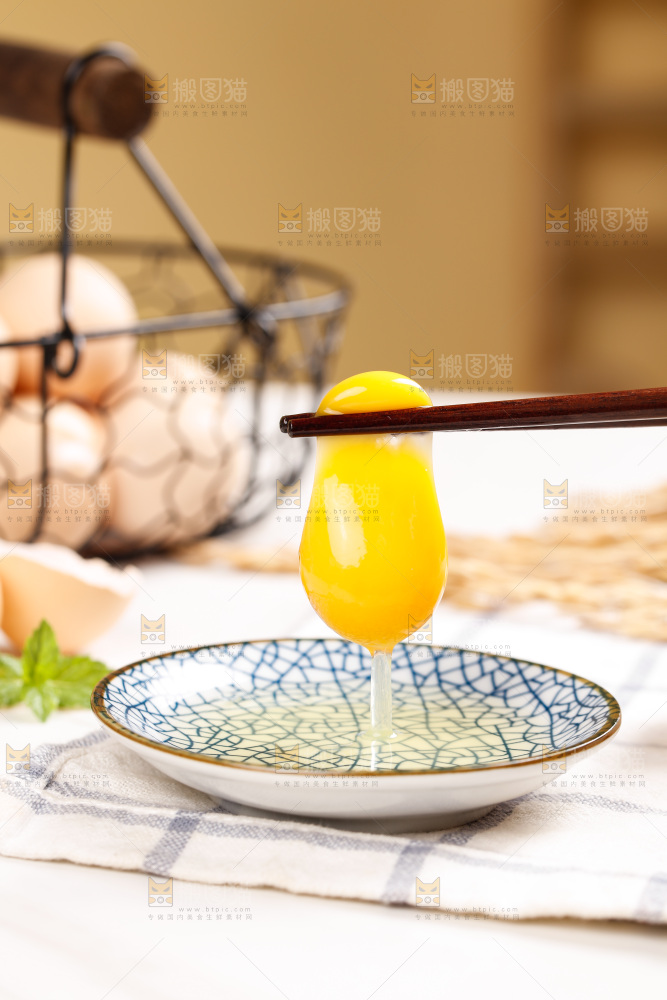 浅底上的土鸡蛋