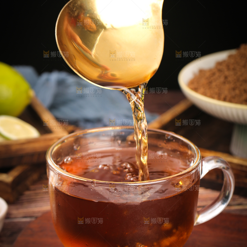 深底上的酸梅汤