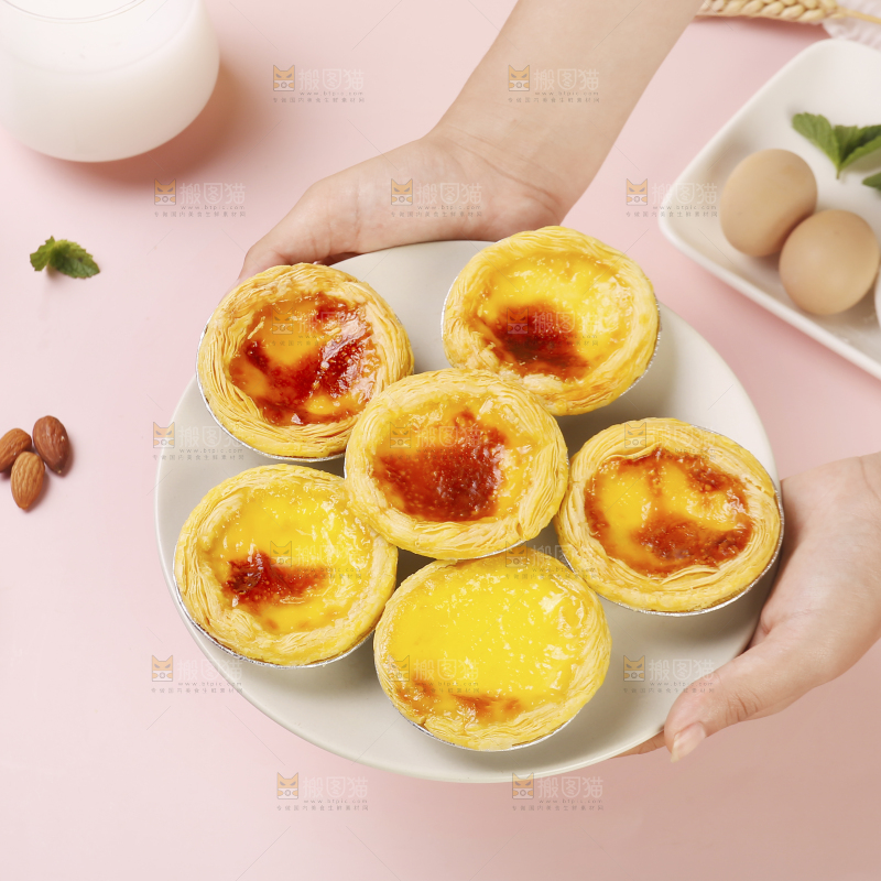 浅底上的葡式蛋挞