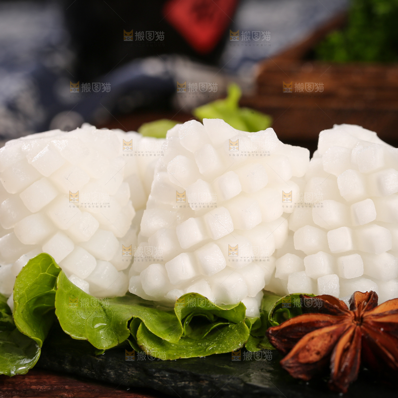 深底上的鱿鱼花