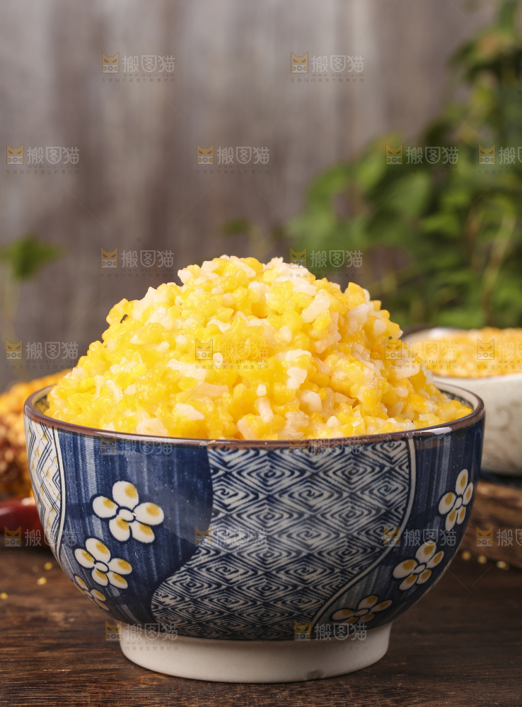 深底上的大碴粥