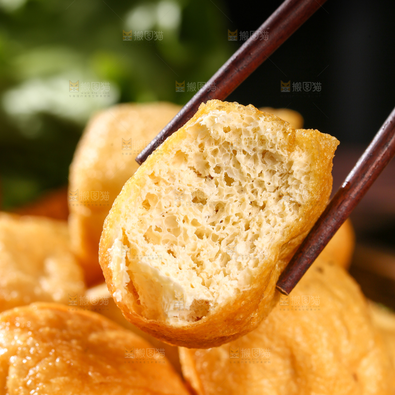 深底上的油豆腐