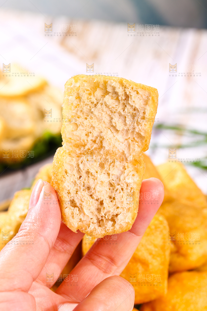 浅底上的油豆泡