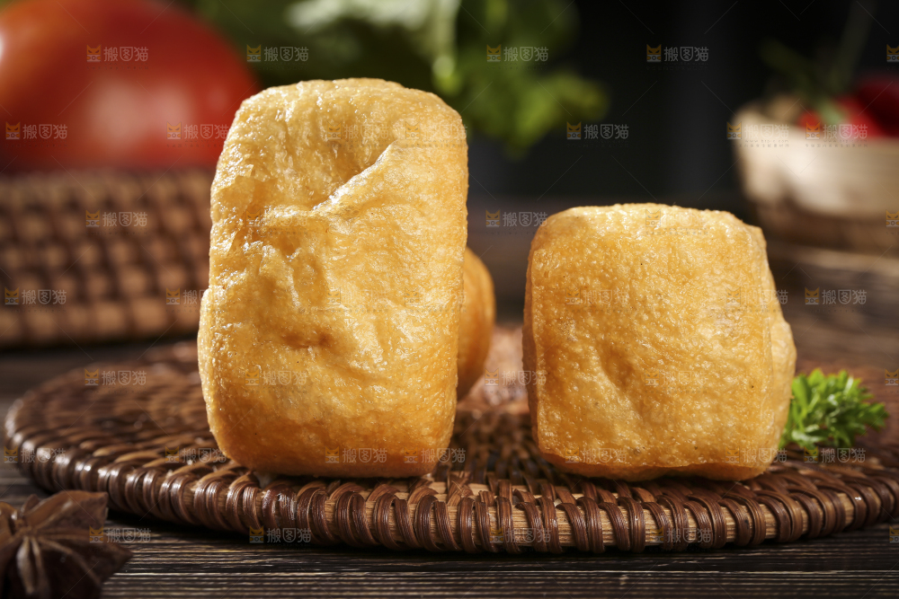 深底上的油豆腐