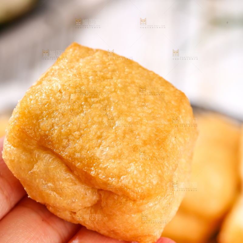 浅底上的油豆泡