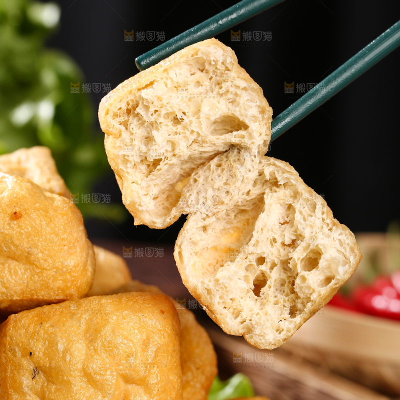 深底上的油豆腐