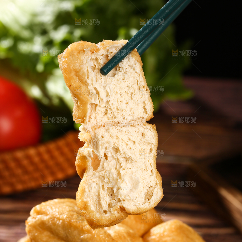 深底上的油豆腐