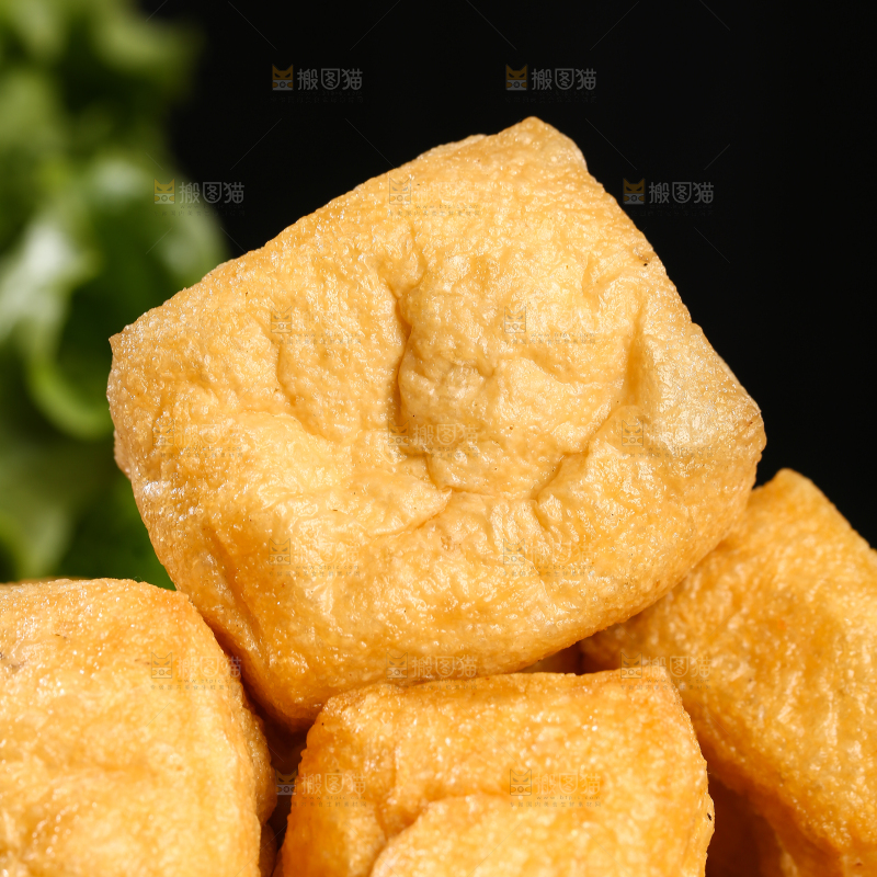 深底上的油豆腐