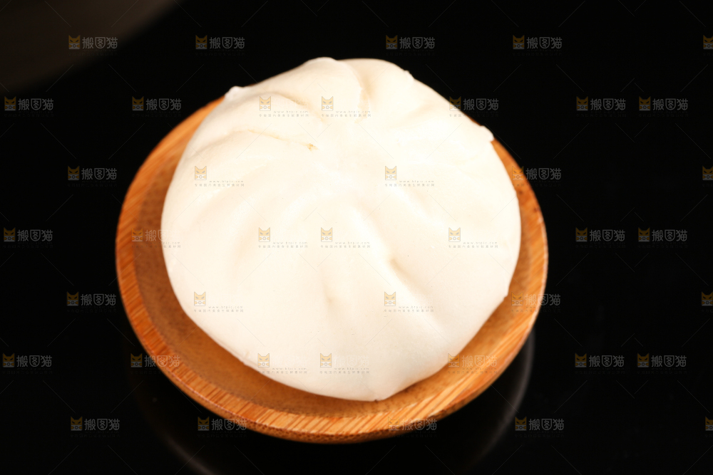 深底上的滑肉包