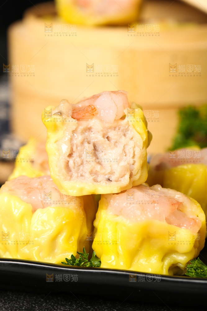深底上的虾肉烧卖