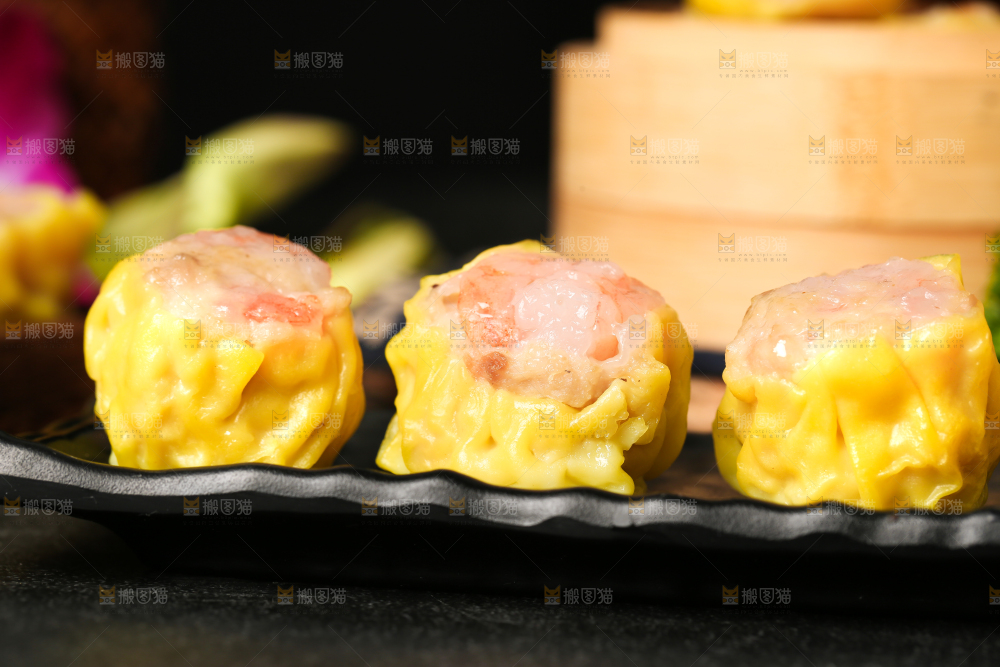 深底上的虾肉烧卖