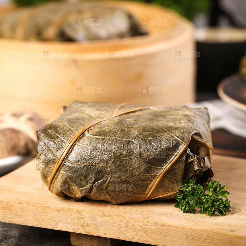 深底上的糯米鸡