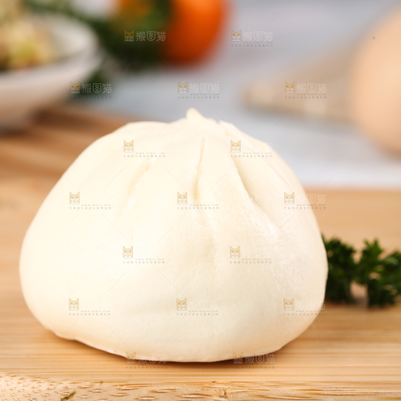 浅底上的滑肉包