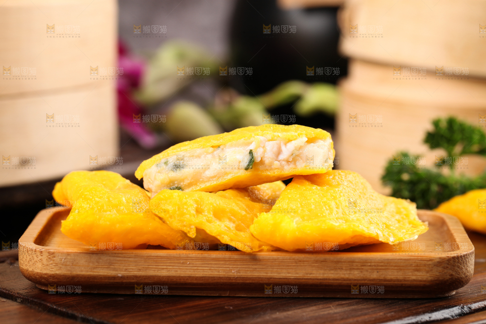 深底上的蛋饺
