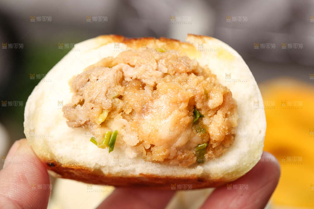深底上的滑肉包