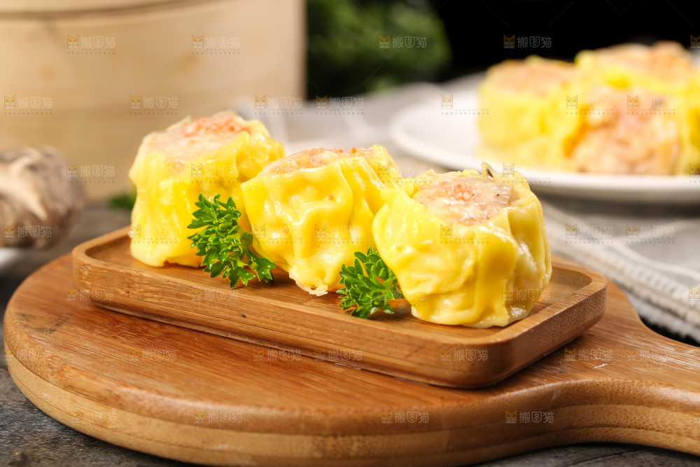 深底上的虾肉烧卖