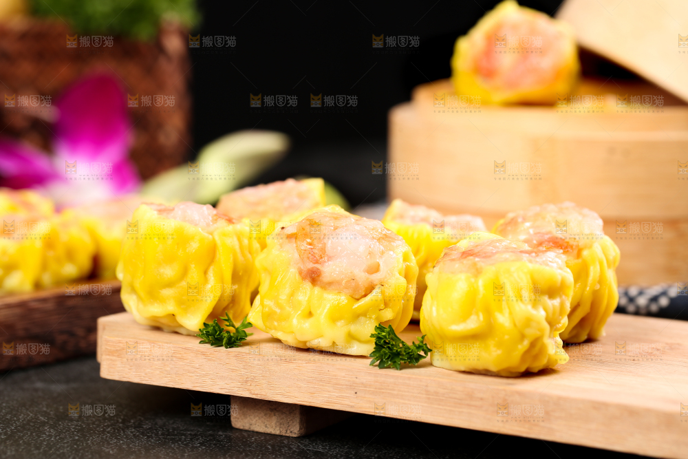 深底上的虾肉烧卖