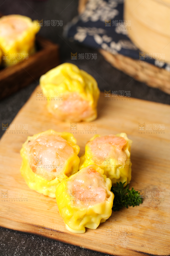 深底上的虾肉烧卖