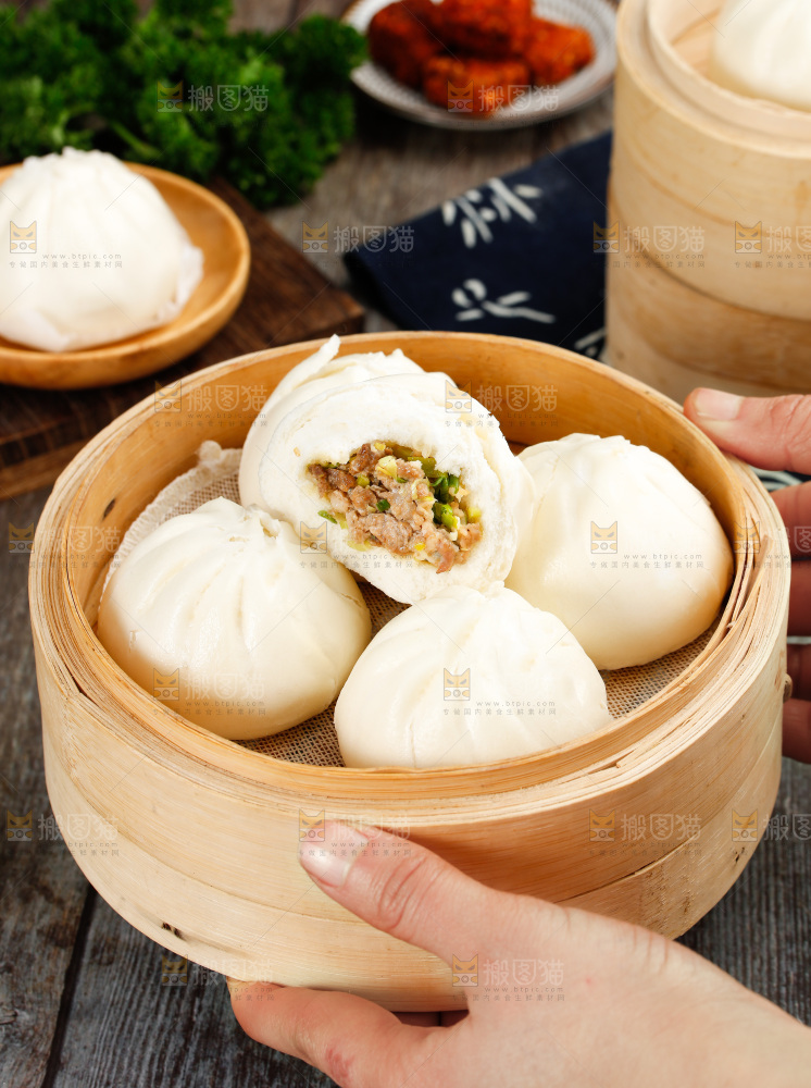 深底上的滑肉包