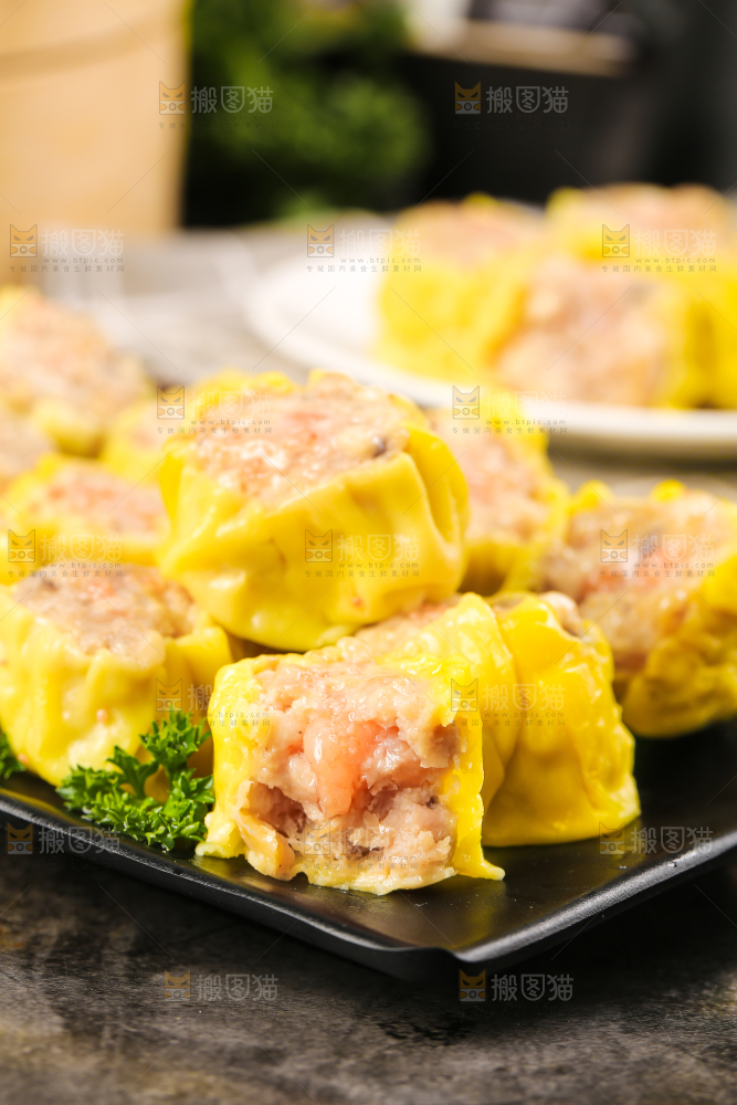 深底上的虾肉烧卖