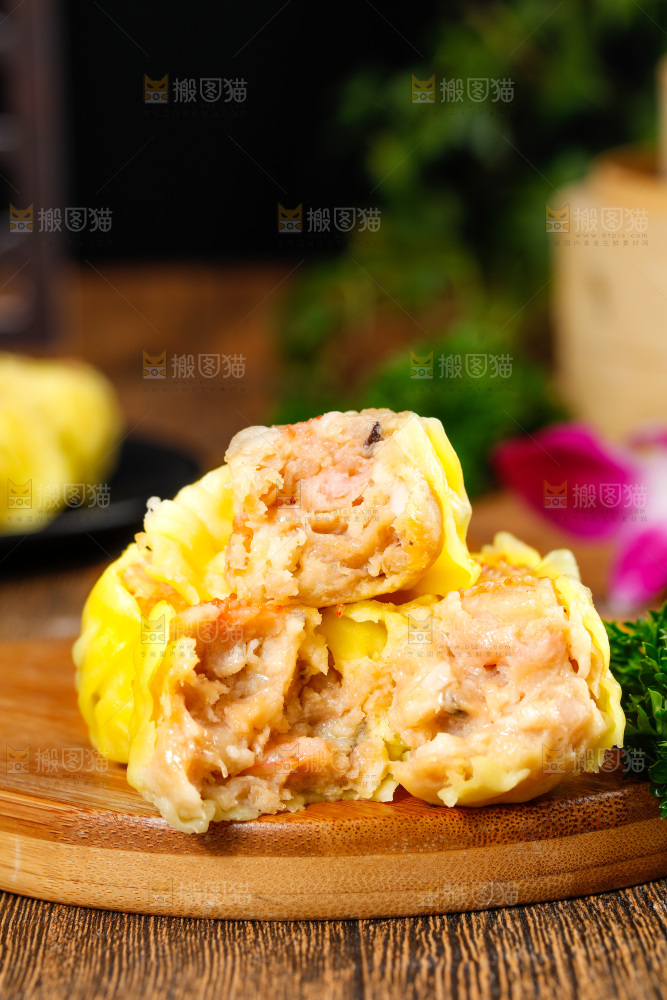 深底上的虾肉烧卖