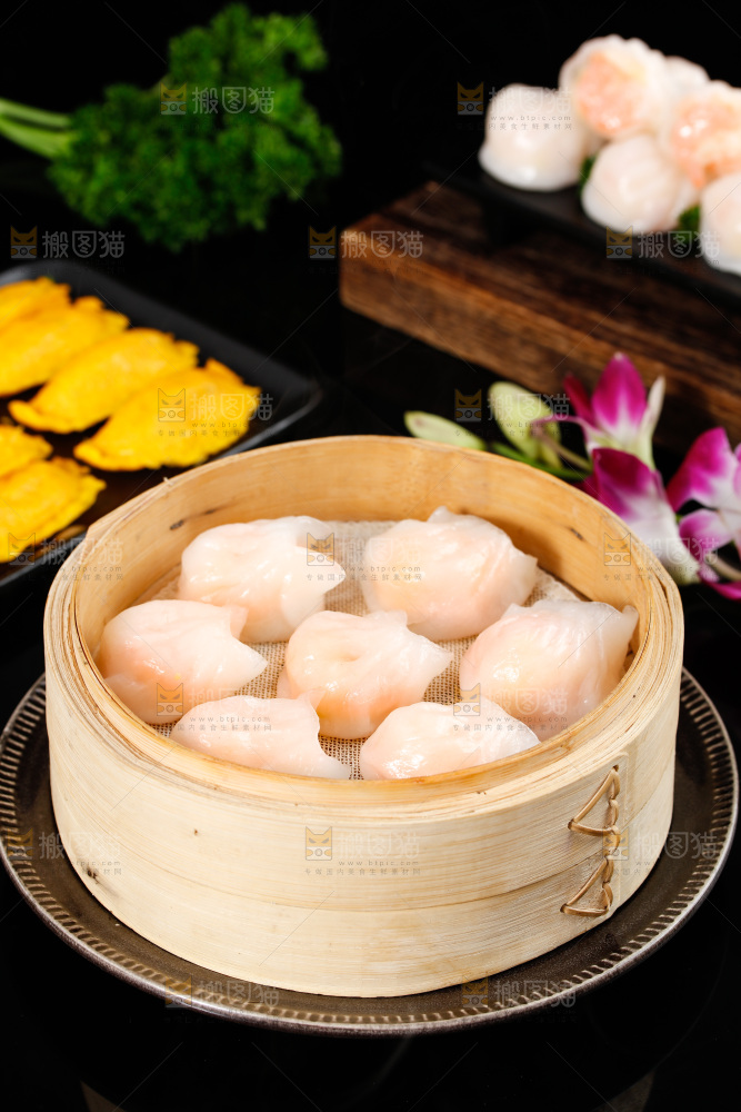 深底上的虾饺