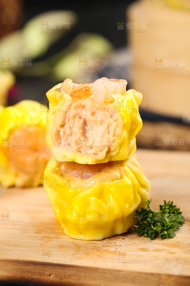 深底上的虾肉烧卖