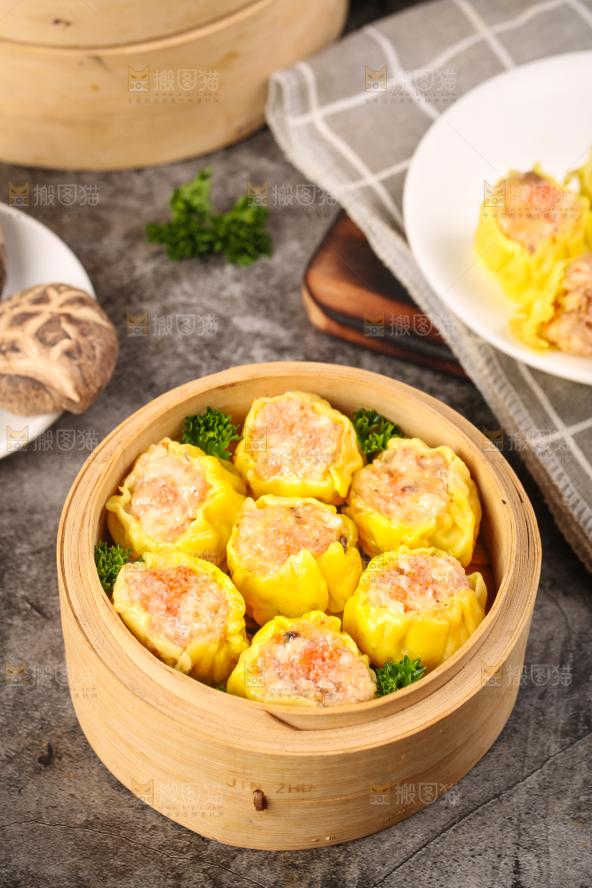 深底上的虾肉烧卖
