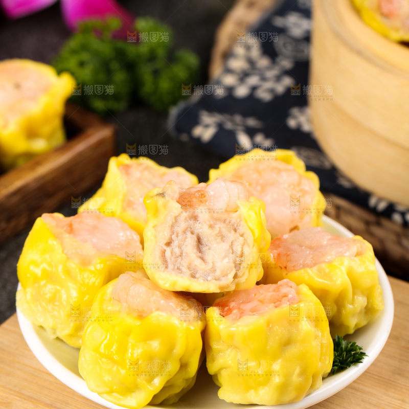 深底上的虾肉烧卖