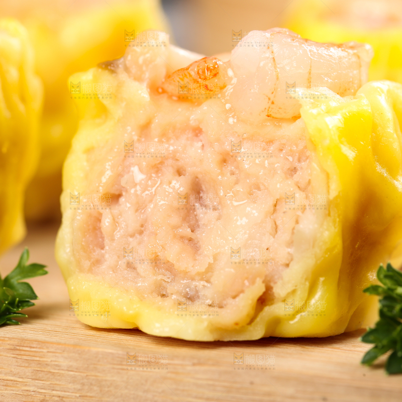 深底上的虾肉烧卖