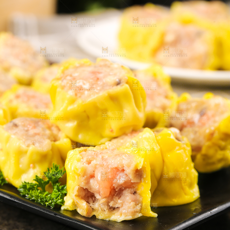 深底上的虾肉烧卖