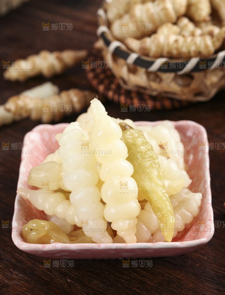 盘子里的泡椒宝塔菜