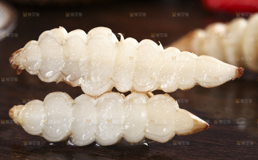 深底上的宝塔菜
