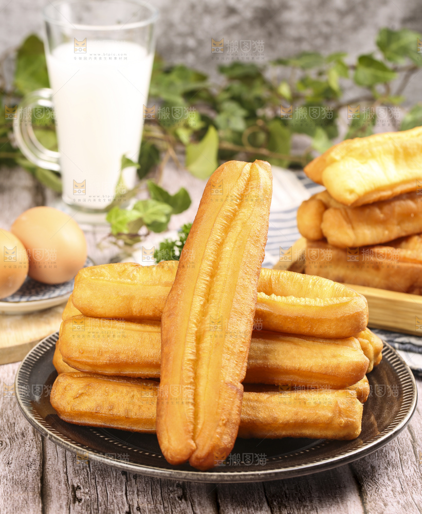 浅底上的香酥油条