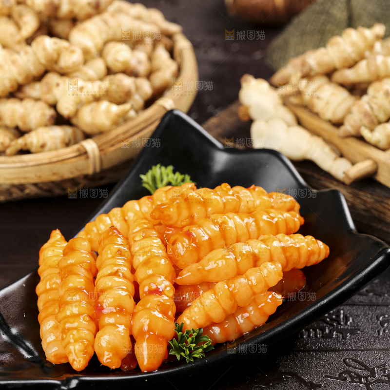 盘子里的红油宝塔菜