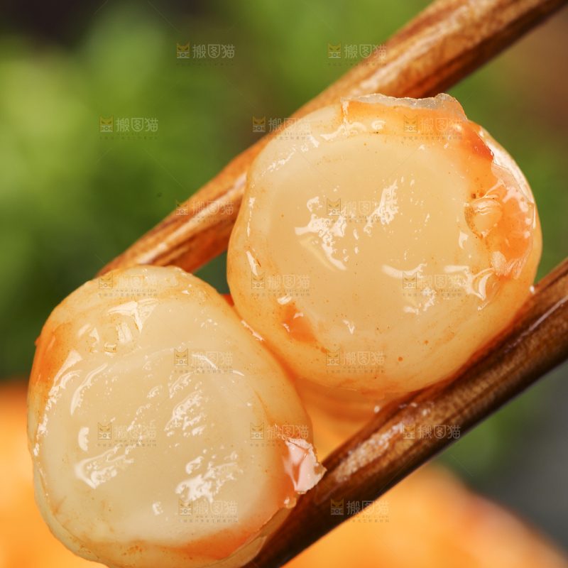 盘子里的红油宝塔菜