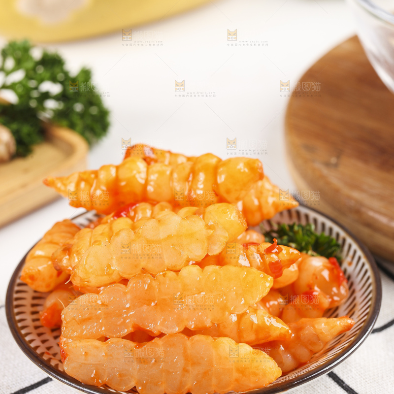 盘子里的红油宝塔菜