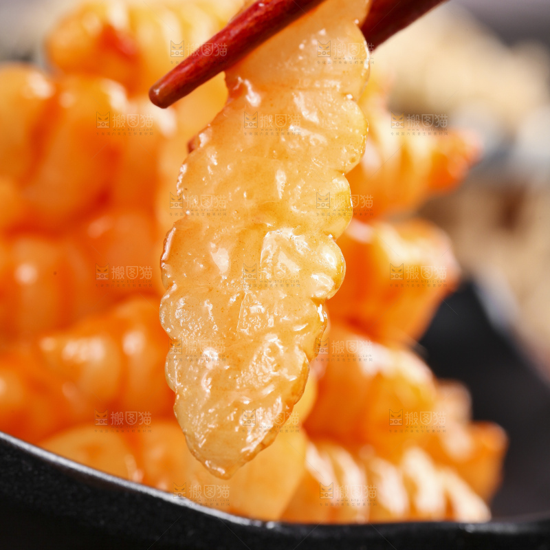 盘子里的红油宝塔菜