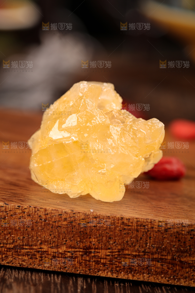 深底上的黄冰糖