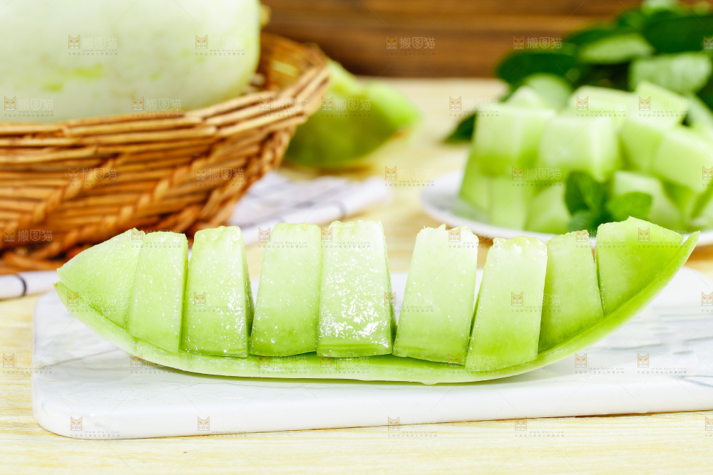 浅底上的玉菇甜瓜
