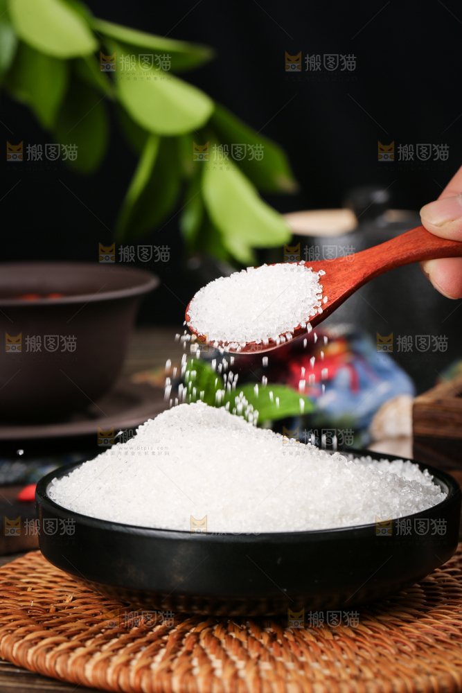深底上的白砂糖