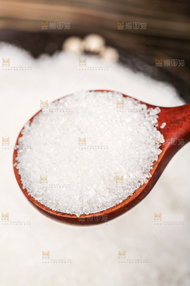 深底上的白砂糖