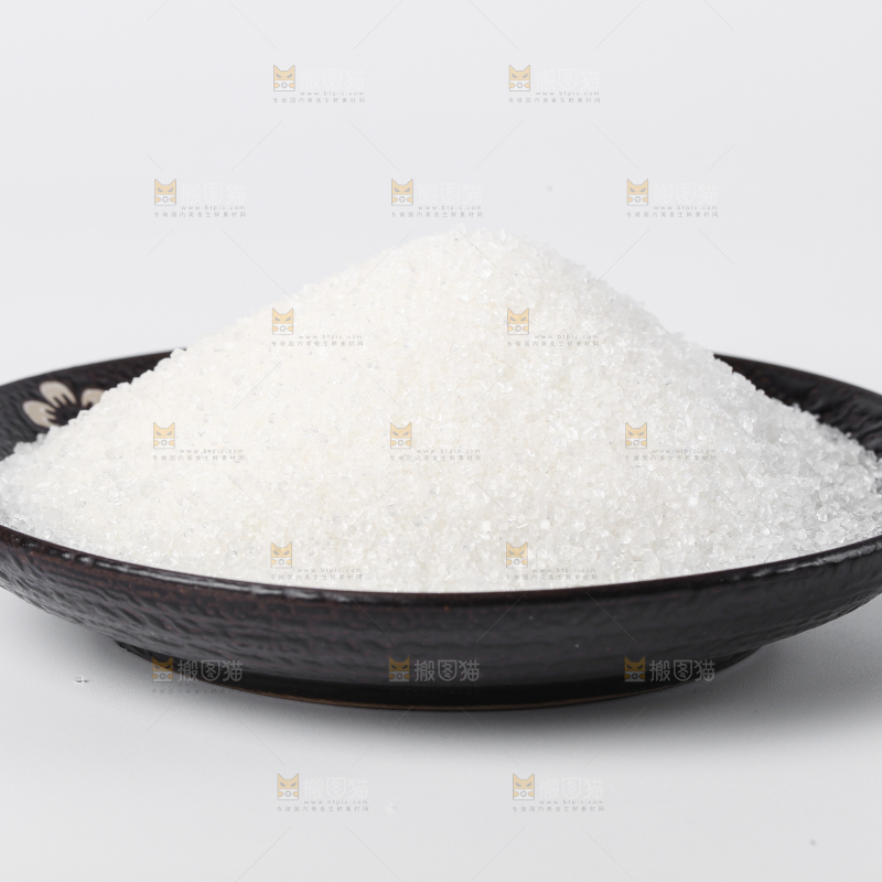 白底上放着白砂糖